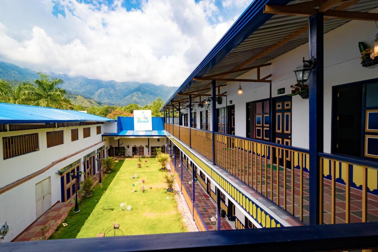 Hotel Ayenda 1132 Copiclub Ibagué